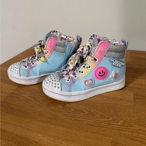 Skechers Twinkle Toes Twinkle-Lites 2.0 Bit of Happiness Sneaker